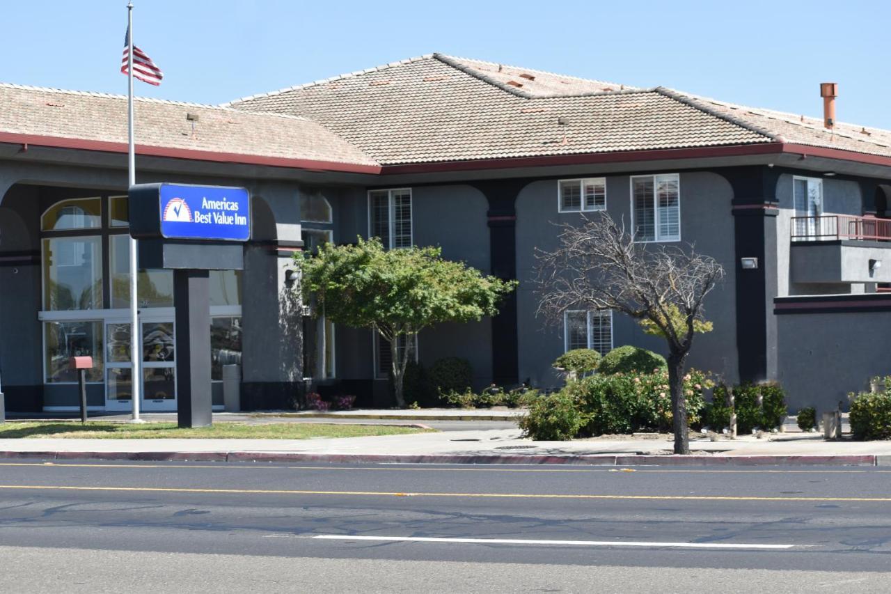 Baymont By Wyndham Manteca Exterior foto
